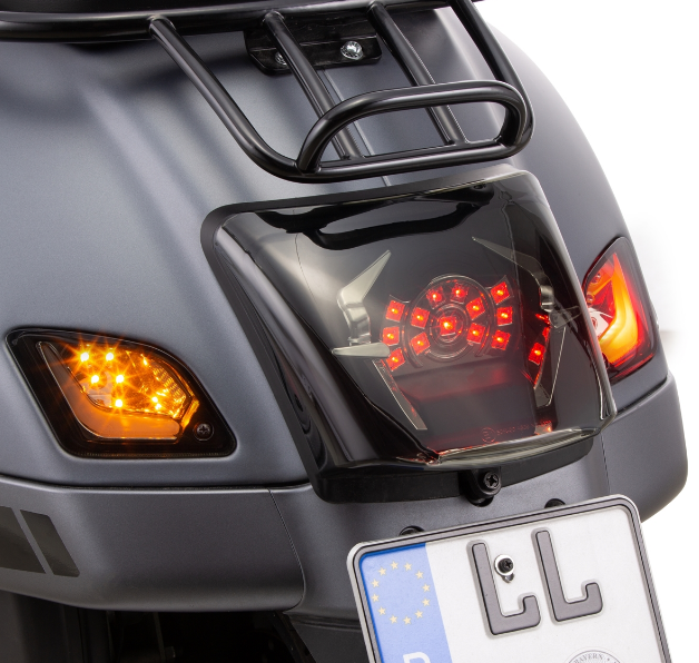 Richtingaanwijzerset voor & achter voor Vespa GTS/GTS Super/GTV 125-300cc ('14-), getint