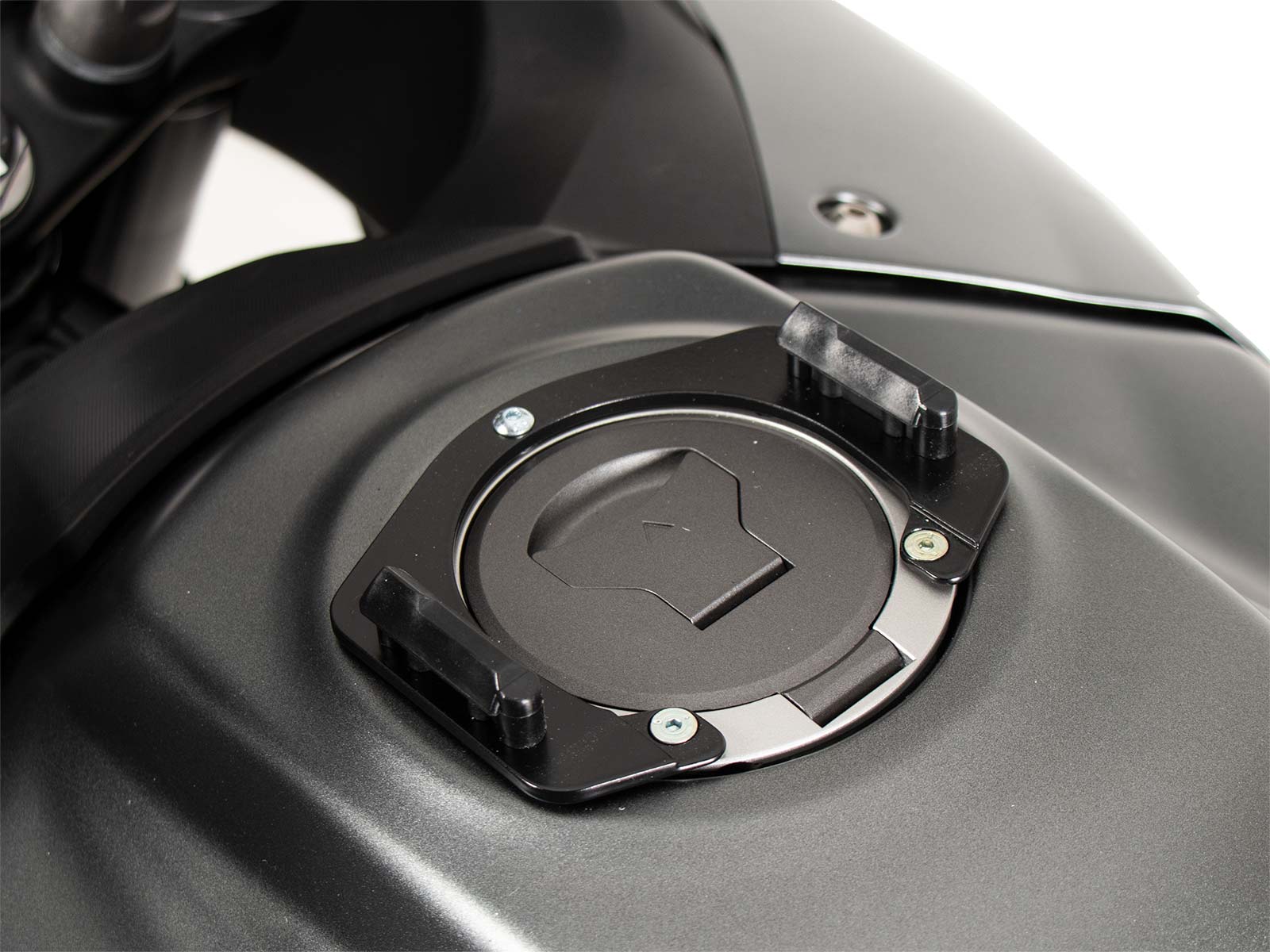 Tankring Basis voor Honda XL 750 Transalp (23-) Hepco & Becker