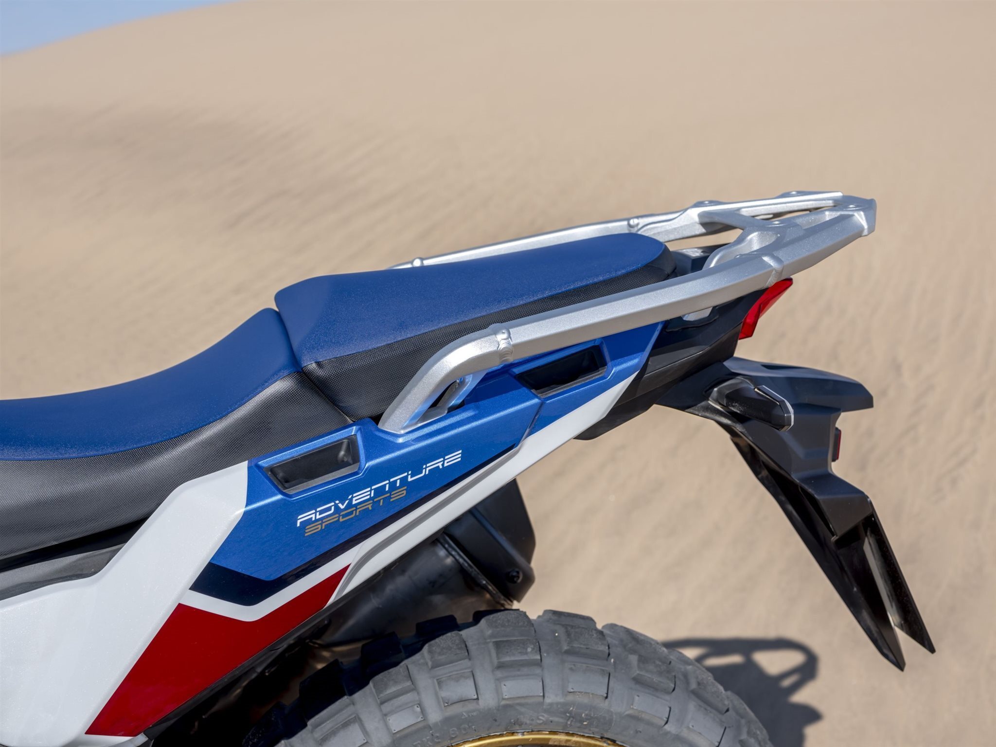 Achterbank kleurrijk voor Honda CRF1100L Africa Twin Adventure Sports origineel 2020-