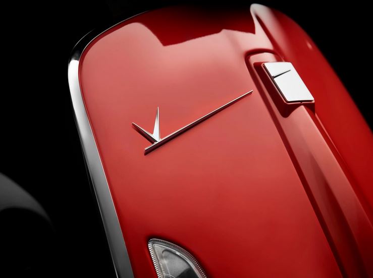 RIZOMA cascade embleem voor Vespa, zilver