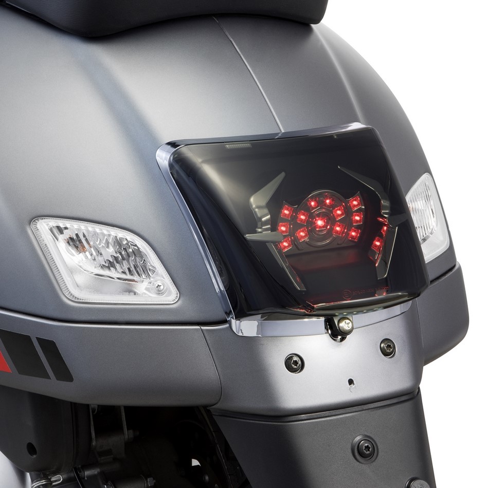 Achterlicht MK II LED voor Vespa GTS/GTS Super/GTV/GT 60 125-300cc (-'13), getint