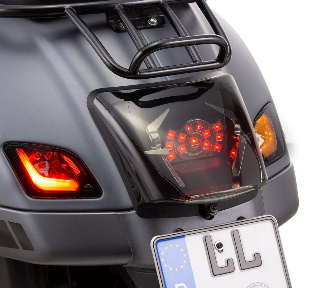 Richtingaanwijzerset voor & achter voor Vespa GTS/GTS Super/GTV/GT 60/GT/GT L ('03-'13), getint