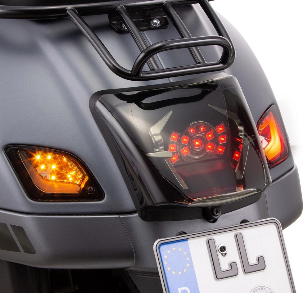 Knipperlichtset links/rechts achter voor Vespa GTS/GTS Super/GTV 125-300cc ('14-22), getint