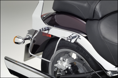 Zadeltas spacer voor Suzuki C1800R BJ. 2008-2012