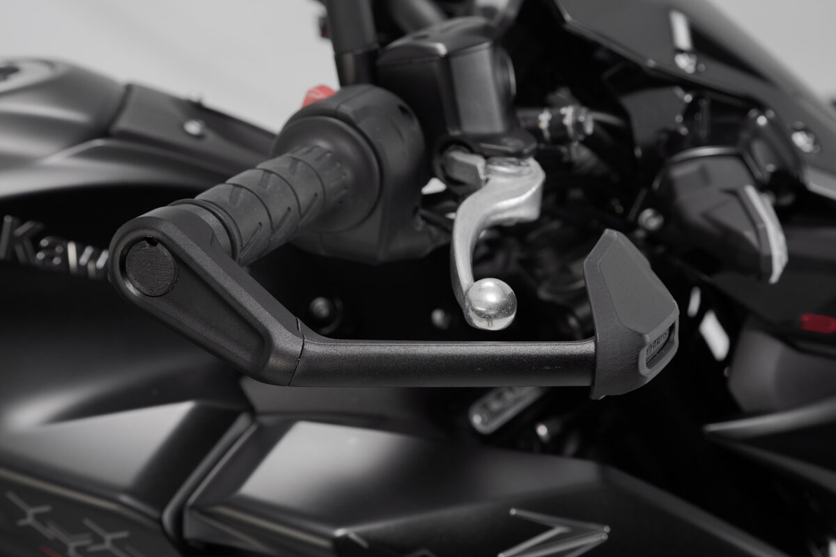 SW-Motech hendelbeschermer met winddeflector voor Kawasaki Z 1100 /SE (26-) / Z 650 S (26-)