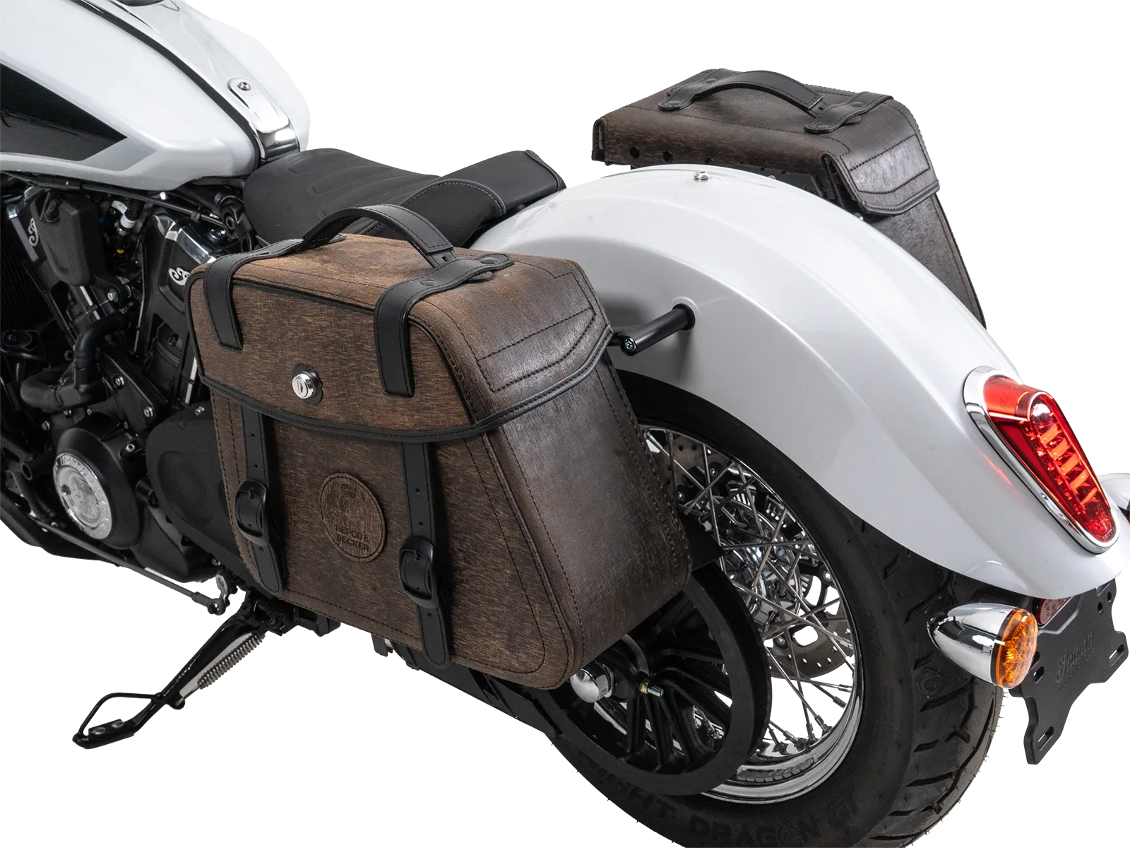 Kniptassenset bruin incl. houder voor Indian Scout Classic 1250 (25-) Hepco & Becker