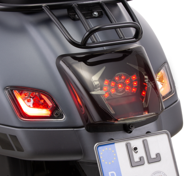 Richtingaanwijzerset voor & achter voor Vespa GTS/GTS Super/GTV/GT 60/GT/GT L ('03-'13), duidelijk