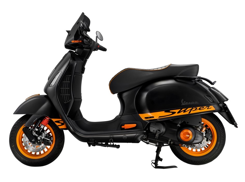 Deksel vario voor Vespa, mat oranje