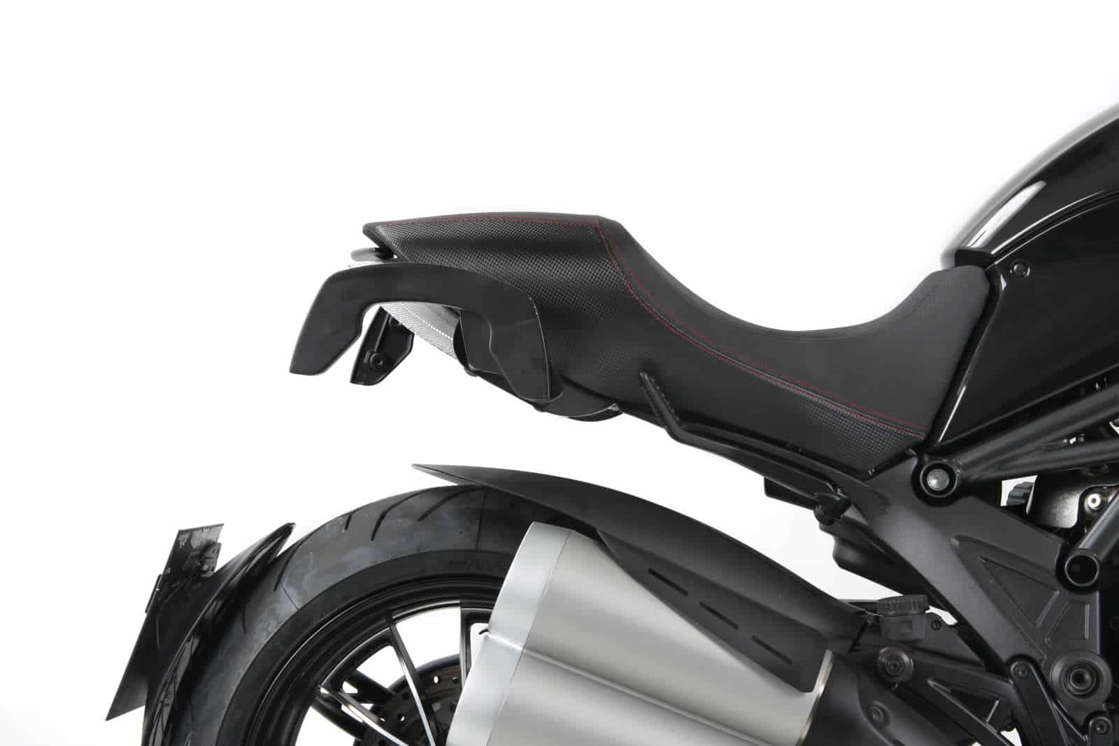 C-Bow zijdrager zwart voor Ducati Diavel 1200 (11-18) Hepco & Becker