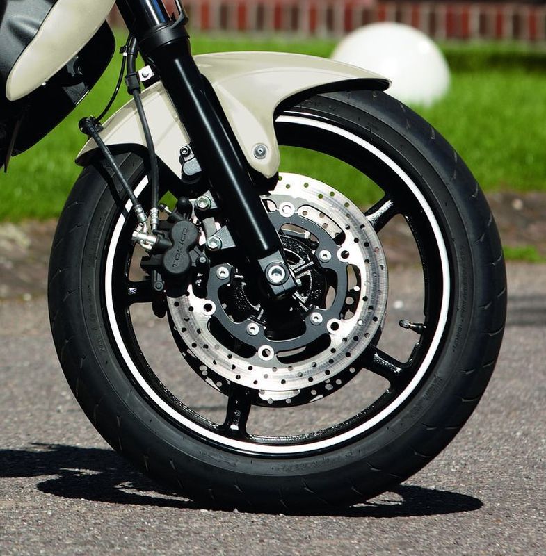 Velgbedekking, wit voor Suzuki GSX-R1000 BJ. 2005 - 2006/ 2007-2008/ 2009-2011/ 2012-2016/ GSX-R750 BJ