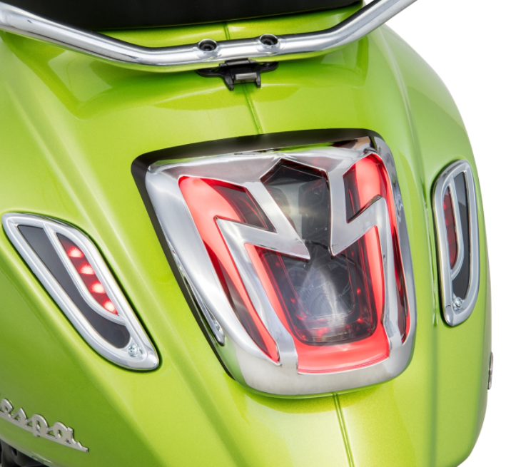 Achterlichtrooster voor Vespa Primavera/Sprint 50-150cc 2T/4T AC, chroom