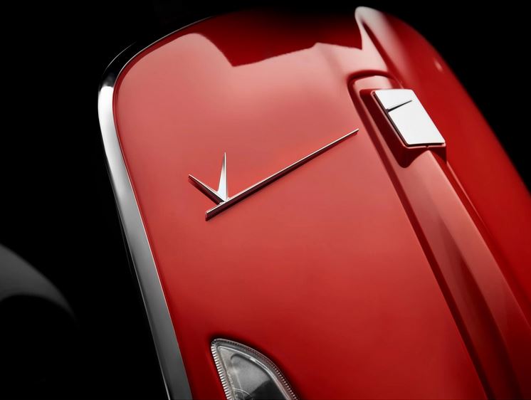 Belettering RIZOMA beenschild voor Vespa, zilver