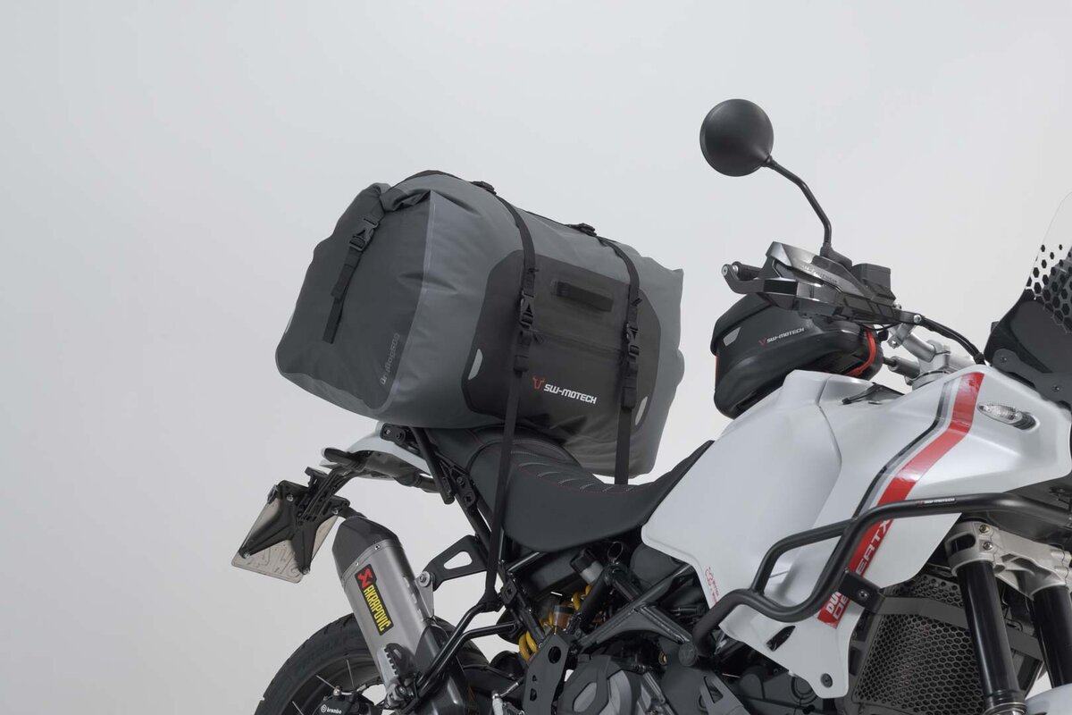 Drybag 600 achtertas voor Moto Guzzi Stelvio 1200, zwart/grijs - SW Motech