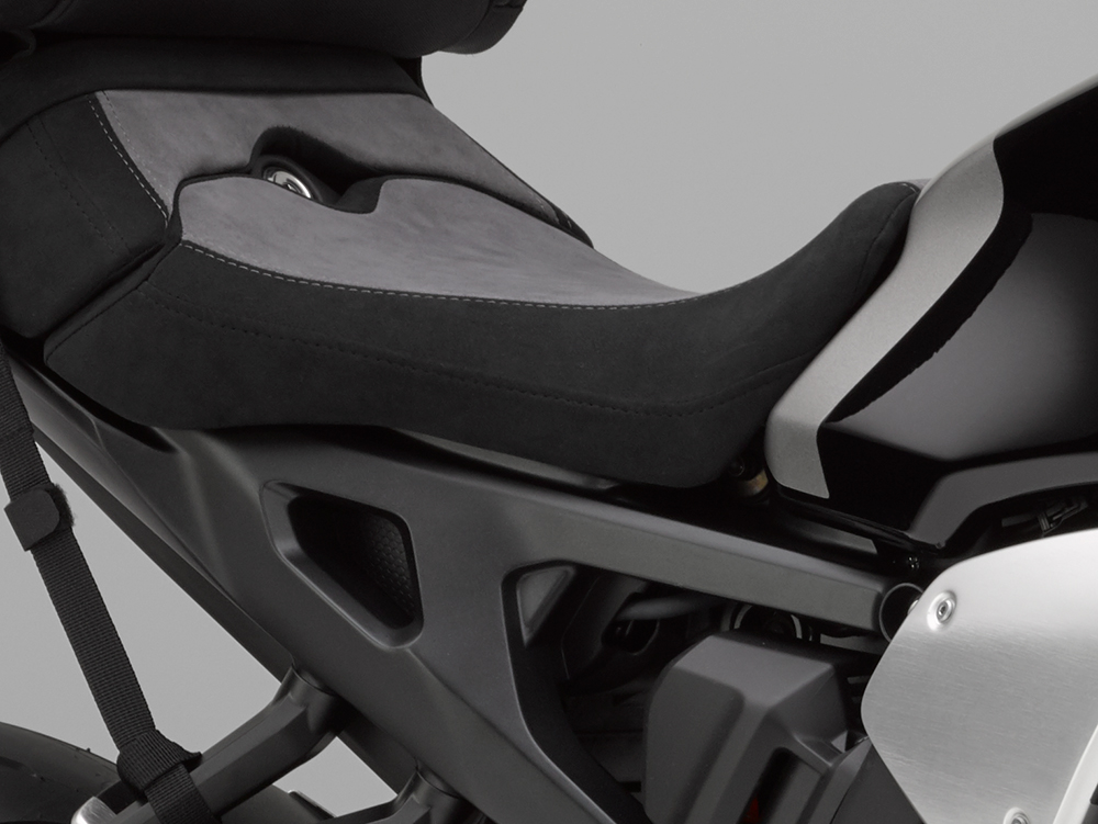 Achterzadel Alcantara Honda CB1000R (BJ 18-)