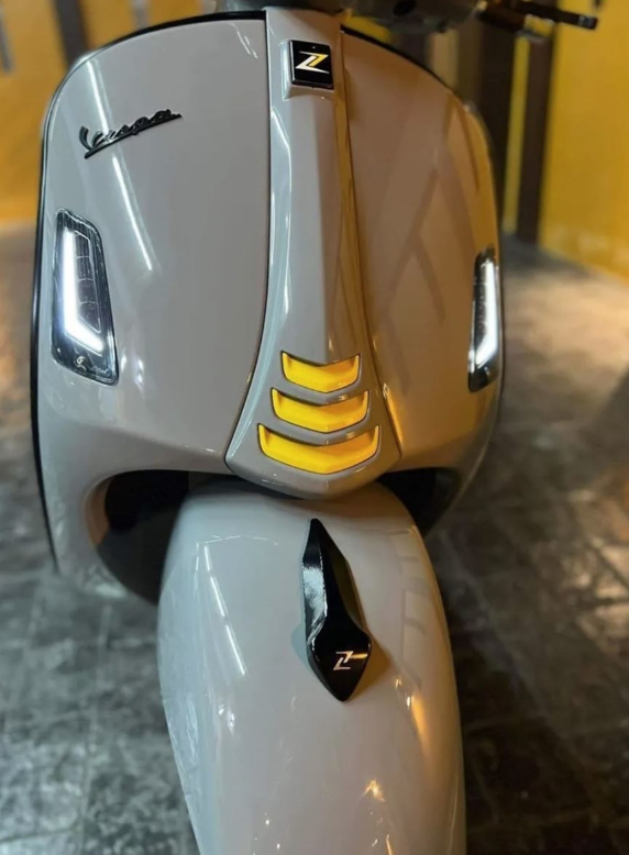 Knipperlichtset ZELIONI voor & achter voor Vespa GTS/GTS Super/GTV 125-300cc, getint