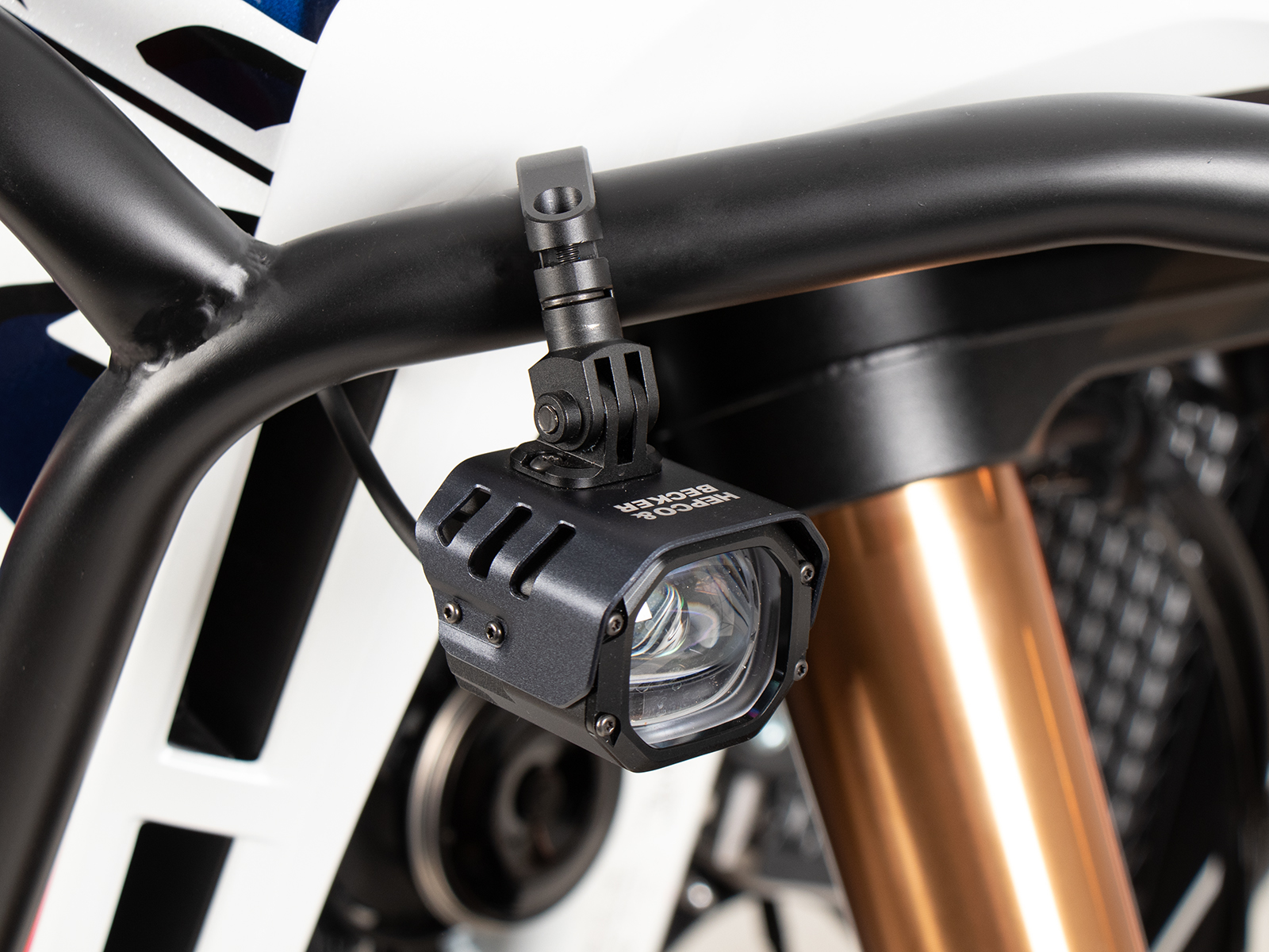 LED-hulpkoplamp Nova incl. universele bevestiging voor buis Ø18-25mm Hepco & Becker