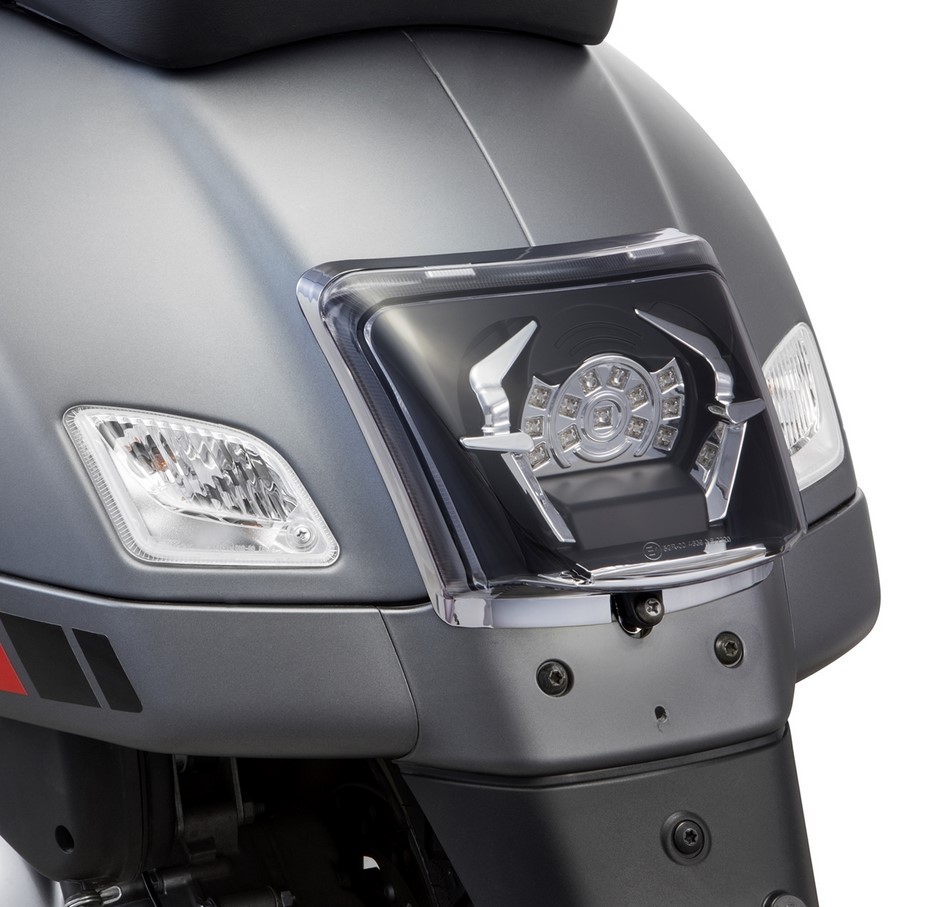 Frame achterlicht conversie voor Vespa GTS/GTS Super/GTV 125-300cc ('14-'18), chroom
