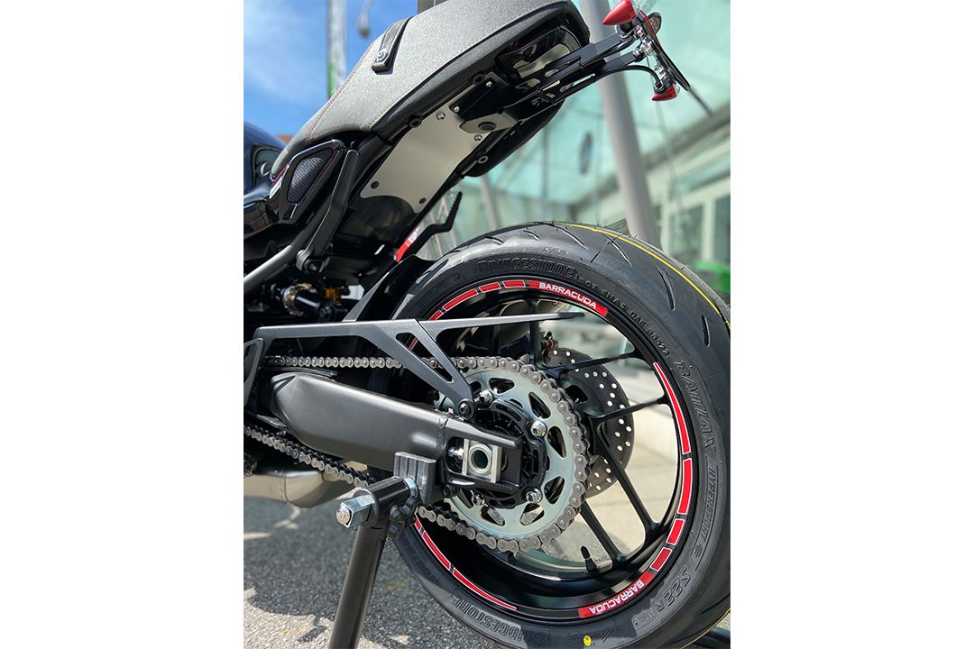 Barracuda velgsticker rood 17-19 inch