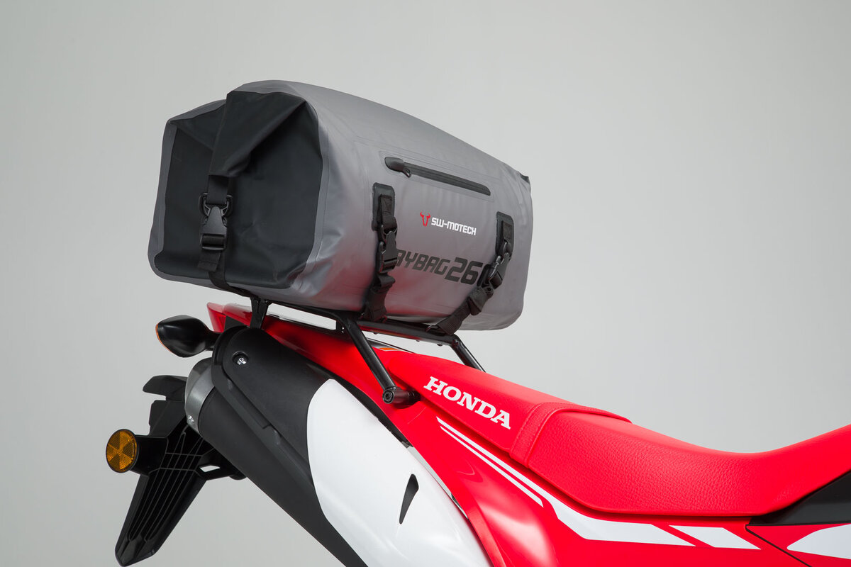 Drybag 260 achtertas voor Moto Guzzi Stelvio 1200, grijs / zwart - SW Motech
