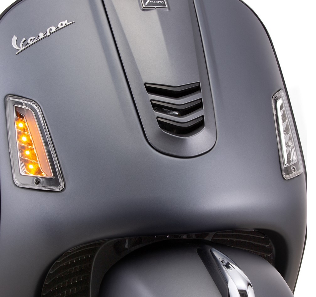 Richtingaanwijzerset links/rechts voor Vespa GTS/GTS Super/GTV 125-300cc ('14-), duidelijk