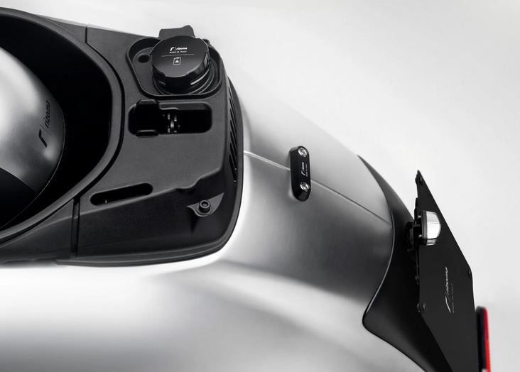 RIZOMA tankdop voor Vespa, zwart