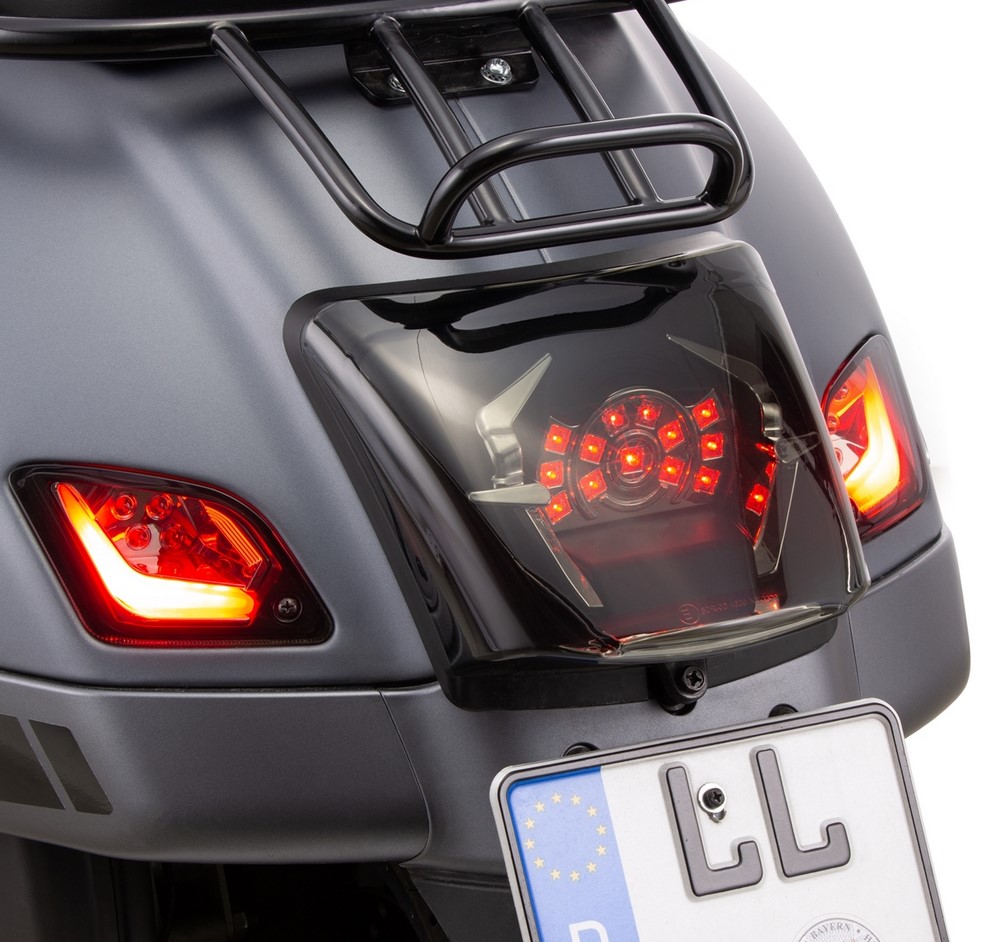 Richtingaanwijzerset voor & achter voor Vespa GTS/GTS Super/GTV/GT 60/GT/GT L ('03-'13), getint