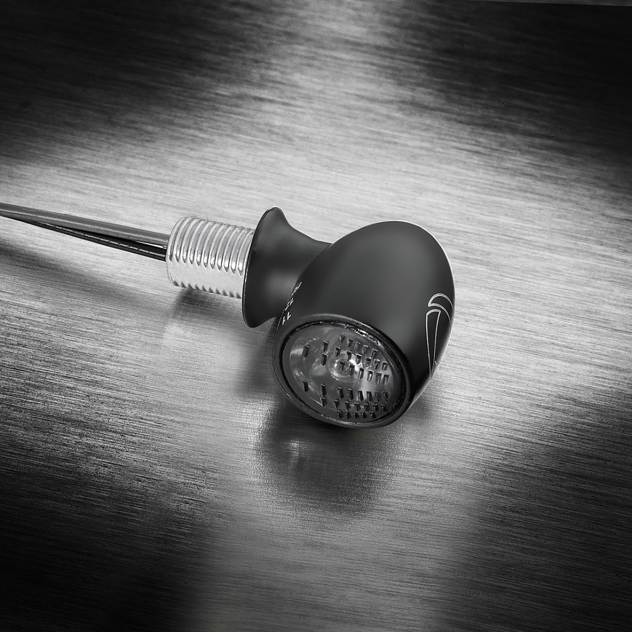Kellermann achter- en remlicht, Atto RB Dark vm, staal, LED, HL/HR 12 V, zwart gesatineerd