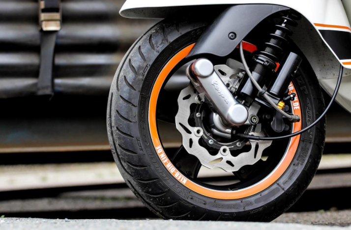 Remschijf WAVE Vespa GTS/GTS Super/GTV/GT 60/GT/GT L 125-300ccm