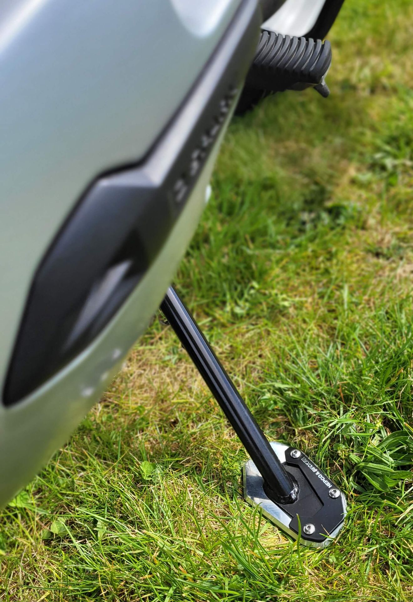 Zijstandaardplaat voor BMW R 1200 RT (05-13) Hepco & Becker