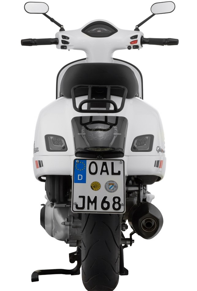 Bagagerek achteraan 70's voor Vespa GTS / GTS Super HPE 125-300 ('19-), mat zwart