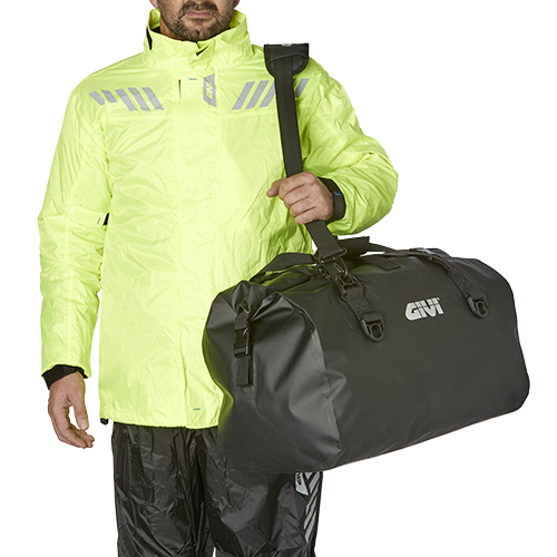 Givi EA119BK Achtertas