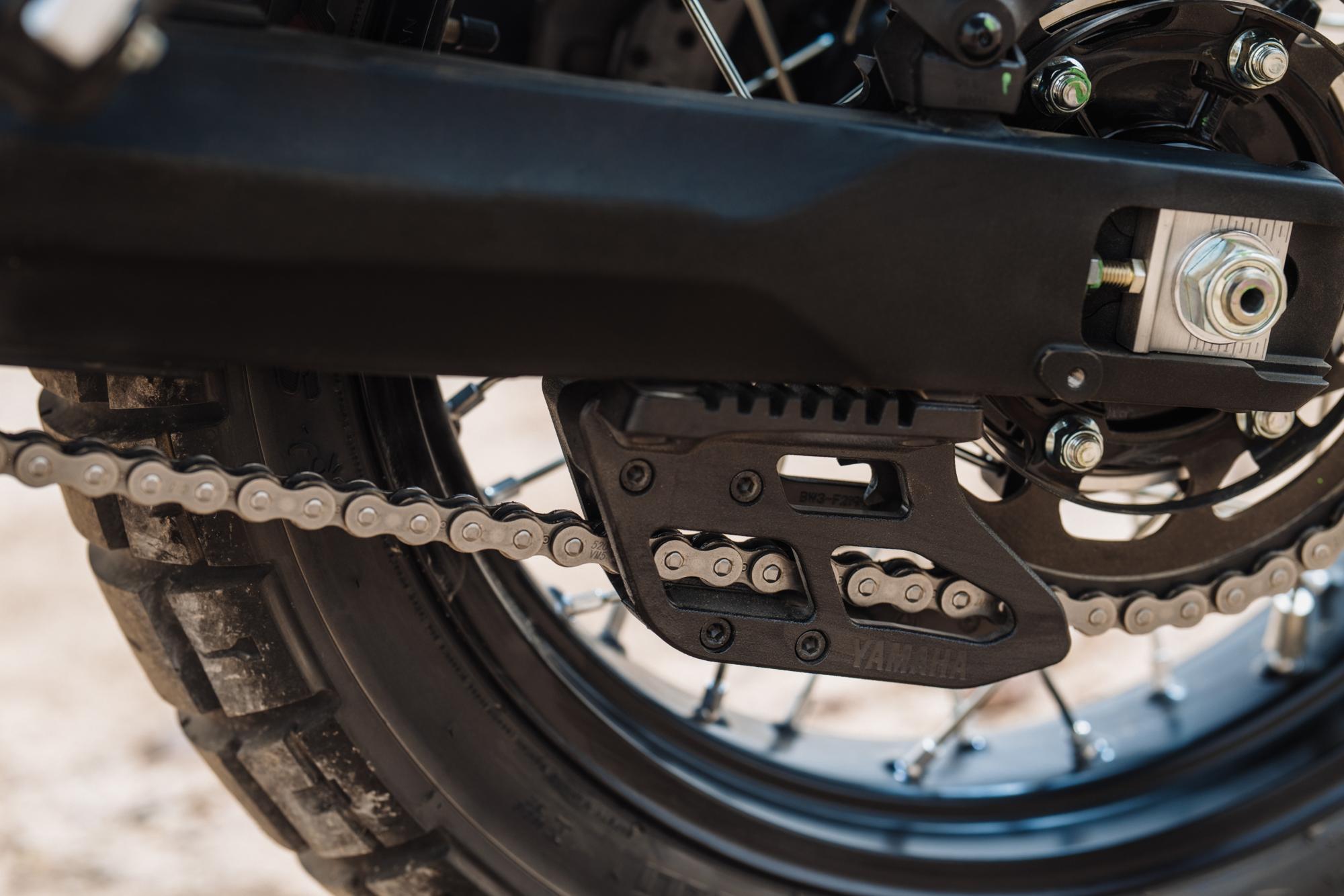 Kettinggeleider voor de Tenere 700, origineel van Yamaha