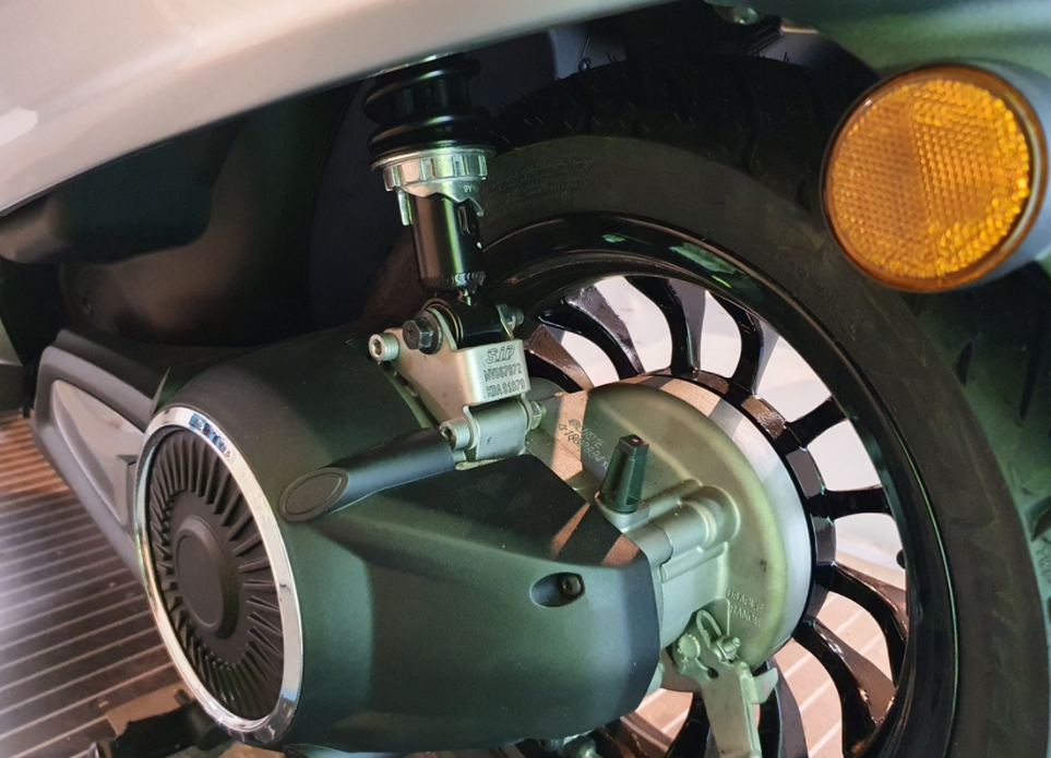 Adapter voor verlaging schokdemper, achter voor Vespa Primavera/Sprint, staal