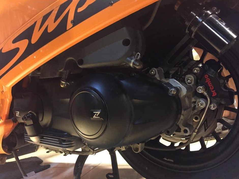 LEADER vario afdekking voor Vespa, zwart