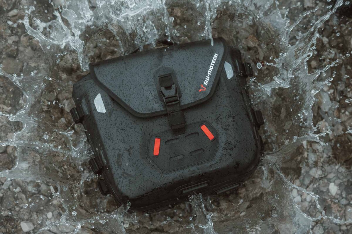 SW-Motech SysBag WP S met adapterplaat voor SLC zijdrager links