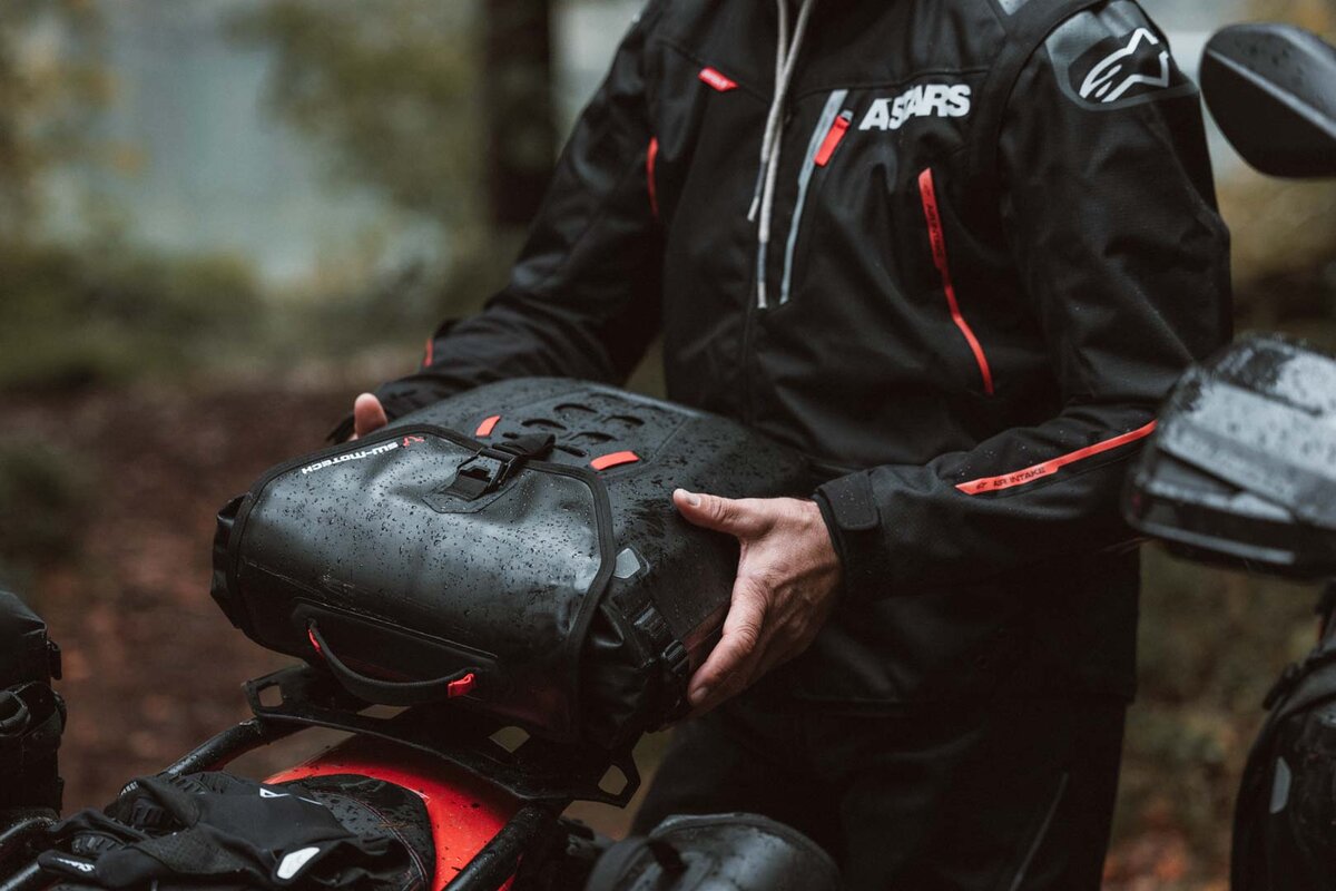 SW-Motech SysBag WP M met adapterplaat voor SLC zijdrager links