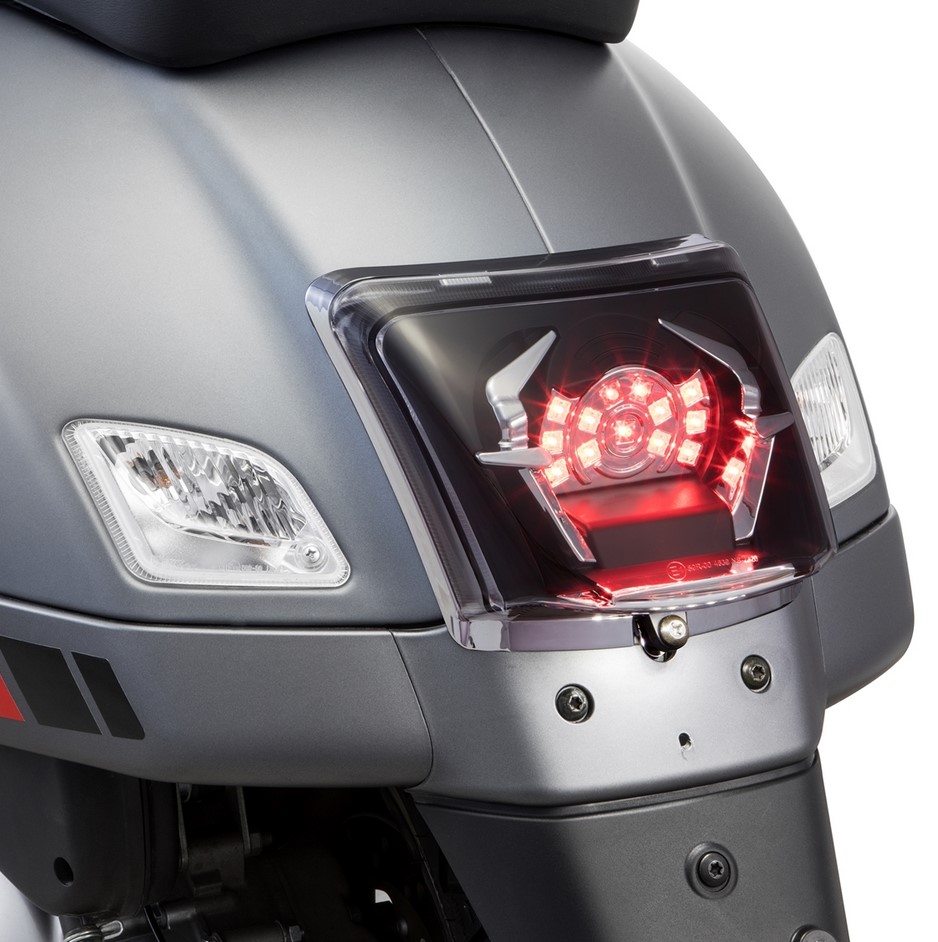 Achterlicht MK II LED voor Vespa GTS/GTS Super/GTV/GT 60 125-300cc (-'13), helder