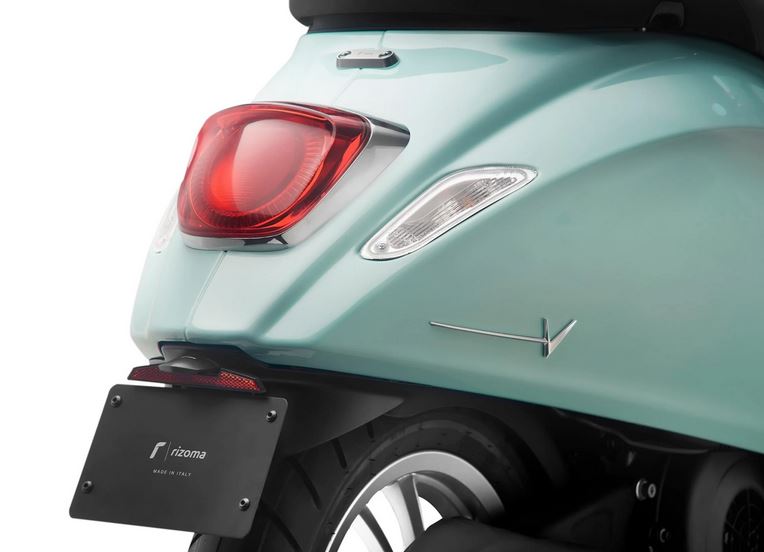 RIZOMA zijafdekking belettering voor Vespa Primavera/Sprint/Elettrica, zilver