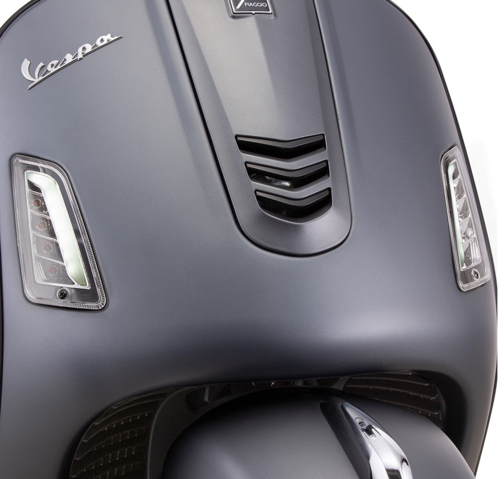 Richtingaanwijzerset links/rechts voor Vespa GTS/GTS Super/GTV 125-300cc ('14-), duidelijk