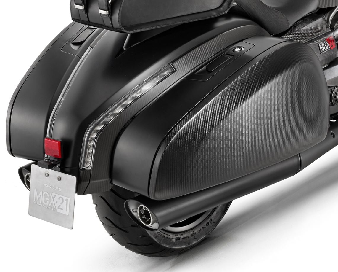 Origineel uitlaatsysteem slip-on voor Moto Guzzi MGX 21