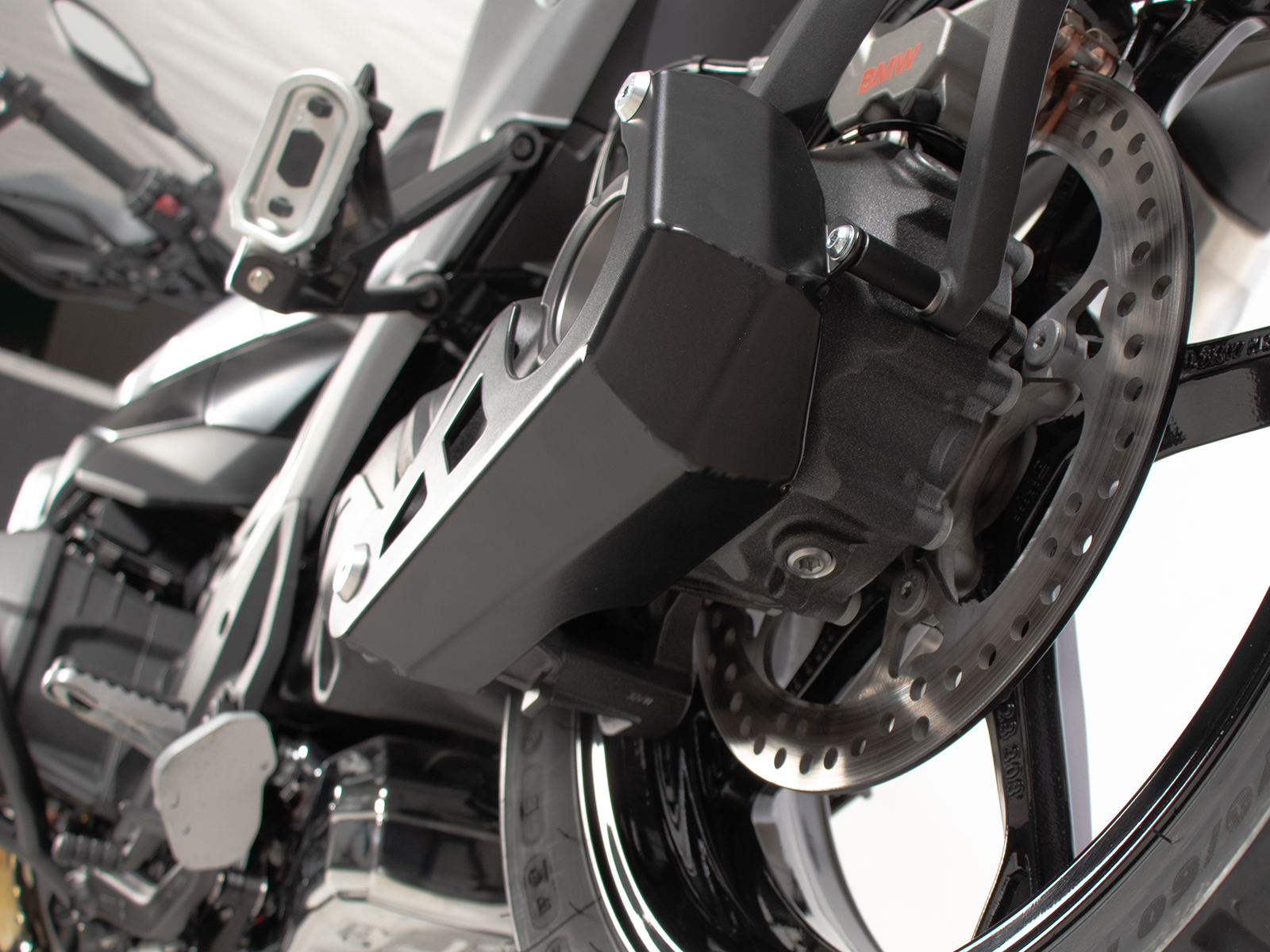Gimbal guard zwart voor BMW R 1300 GS Adventure (25-) Hepco & Becker