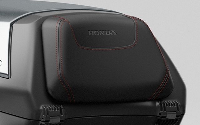 Rugkussen zwart / rood voor 50 liter topkoffer Origineel Honda