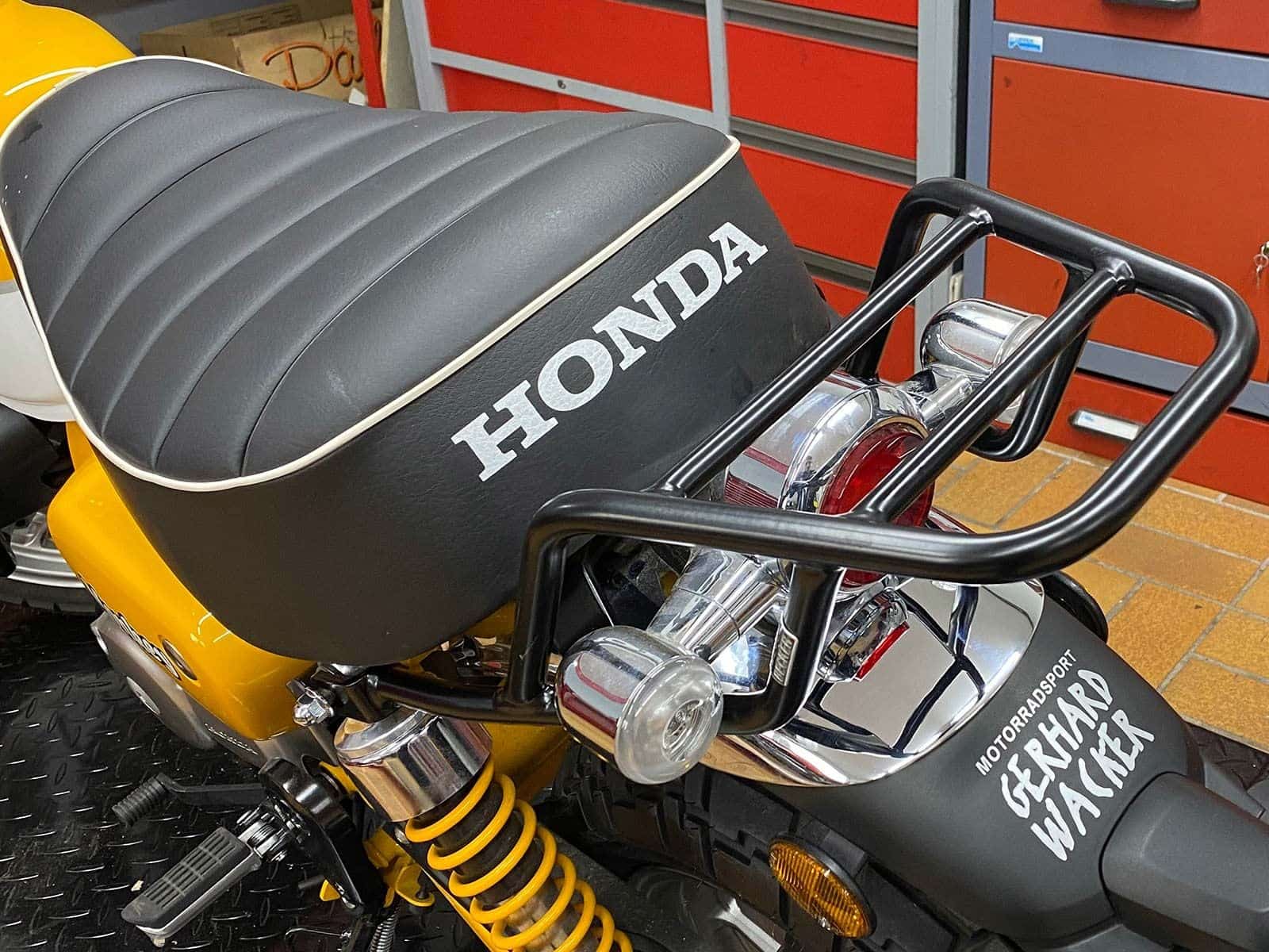 Buisvormig bagagerek zwart voor Honda Monkey 125 (19-) Hepco & Becker