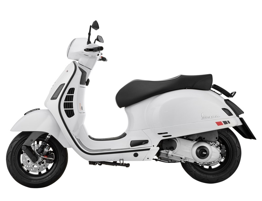 Bagagerek achteraan jaren '70 voor Vespa GTS/GTV/GT 125-300cc 4T LC, mat zwart