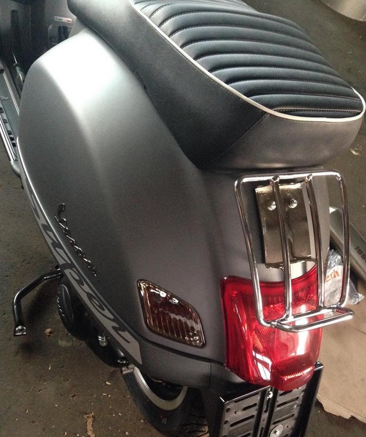 Bagagerek achteraan jaren 70 voor Vespa GTS/GTV/GT 125-300cc 4T LC, chroom