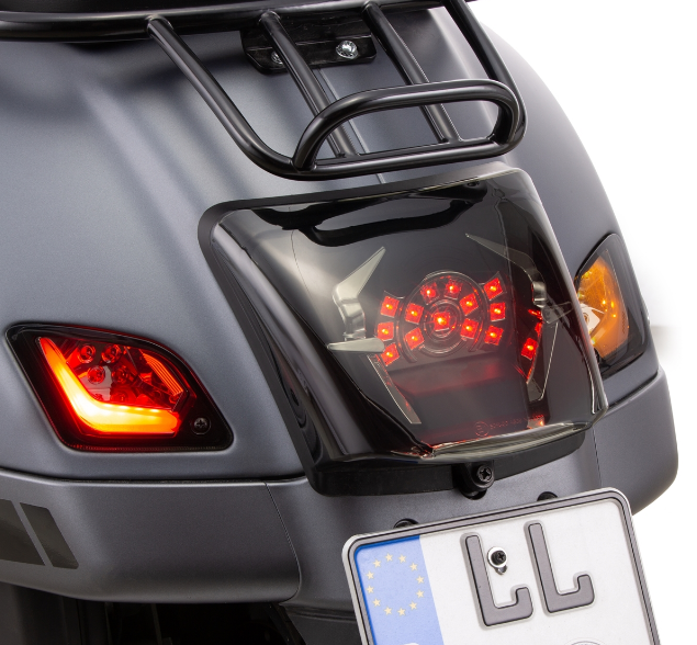 Richtingaanwijzerset voor & achter voor Vespa GTS/GTS Super/GTV 125-300cc ('14-), getint