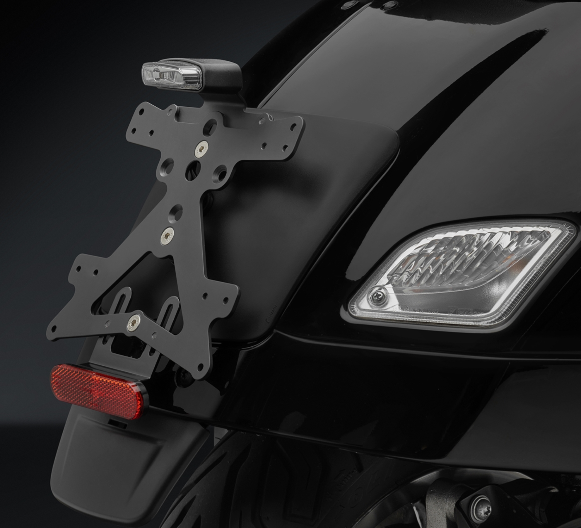 Nummerplaathouder achterlicht RIZOMA voor Vespa GTS/GTS Super/GTV/GT 60/GT L 125-300cc 4T LC